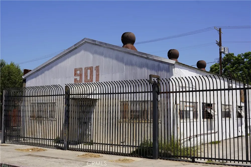 901 E 108th Los Angeles, CA 90059