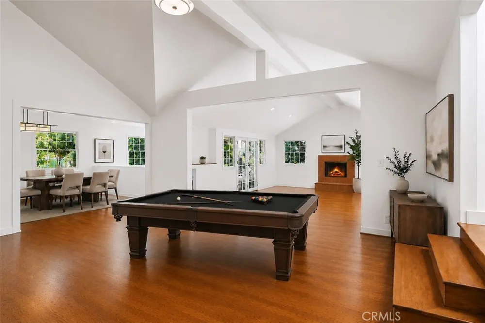 14934 Stonesboro Sherman Oaks, CA 91403