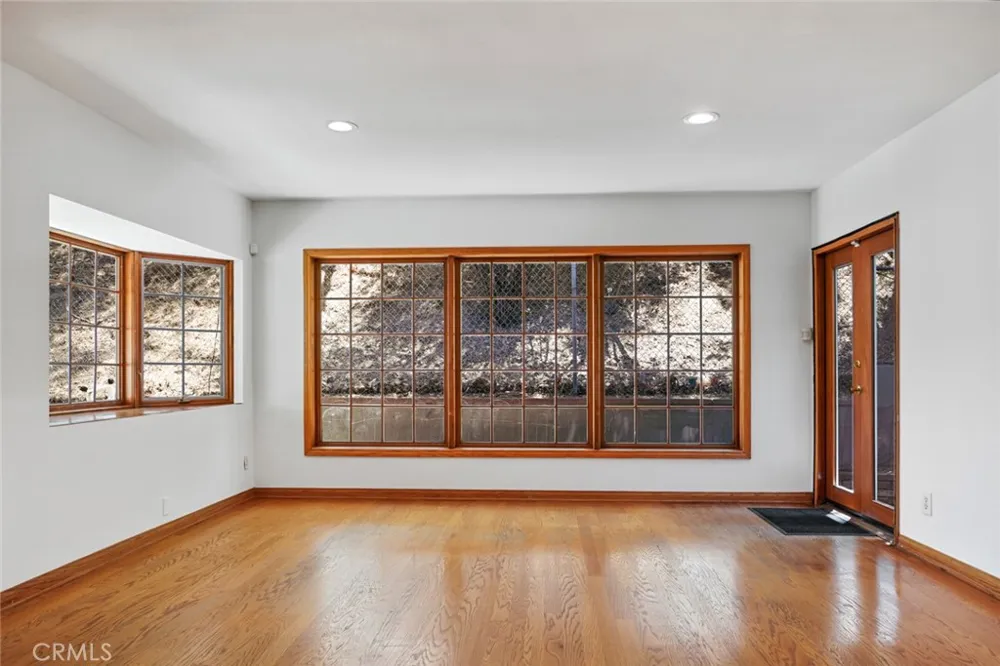 14934 Stonesboro Sherman Oaks, CA 91403