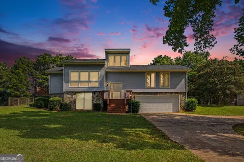 114 Meadowland TRL