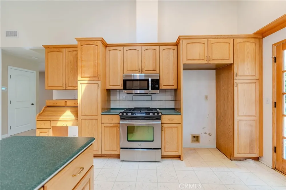 18530 Newbrook Circle Cerritos, CA 90703