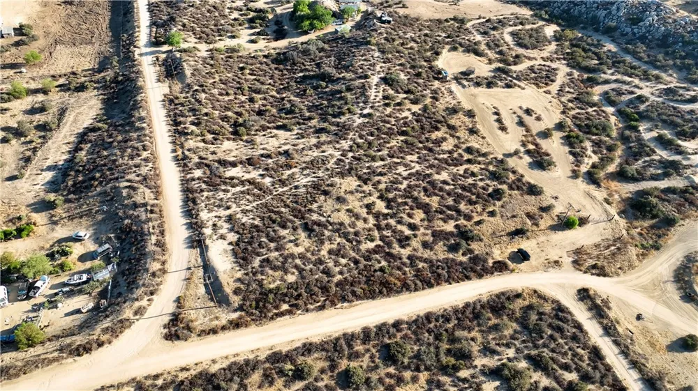 15 Goodlett Road Aguanga, CA 92536