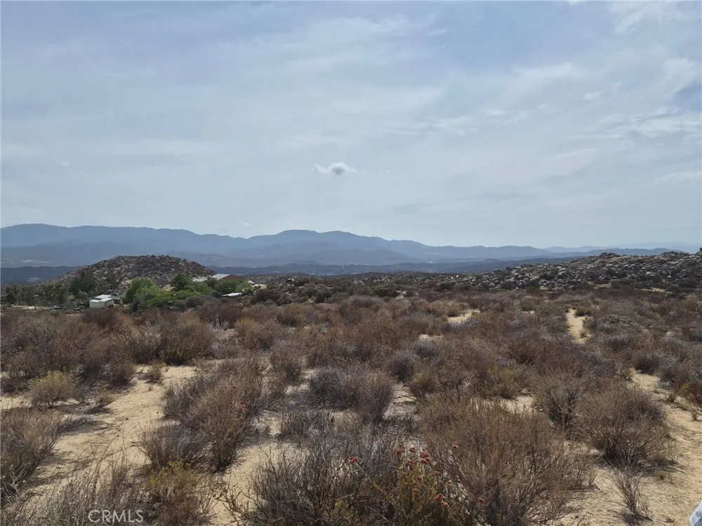 15 Goodlett Road Aguanga, CA 92536