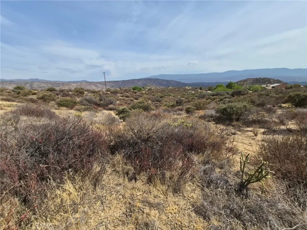 15 Goodlett Road Aguanga, CA 92536