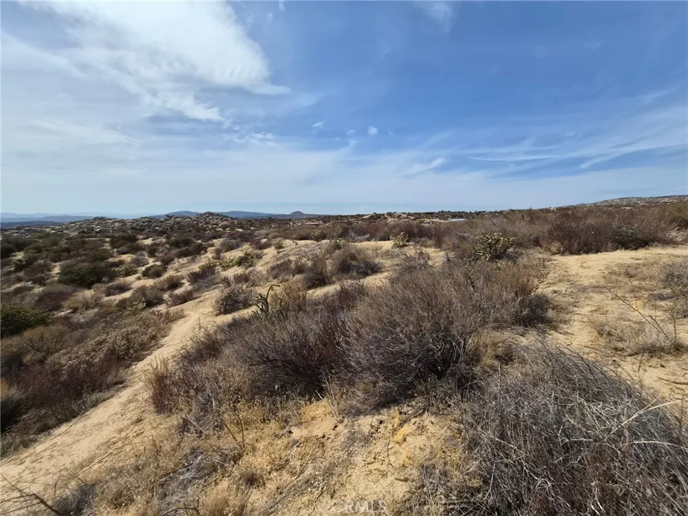 15 Goodlett Road Aguanga, CA 92536