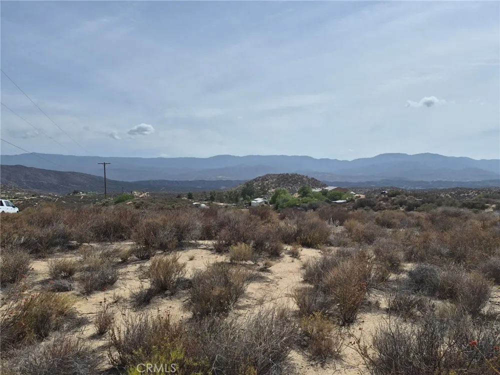15 Goodlett Road Aguanga, CA 92536