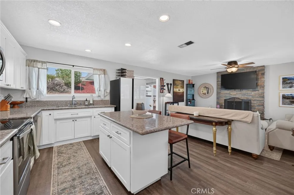 22673 Pin Tail Drive Canyon Lake, CA 92587