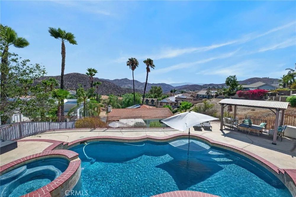 22673 Pin Tail Drive Canyon Lake, CA 92587