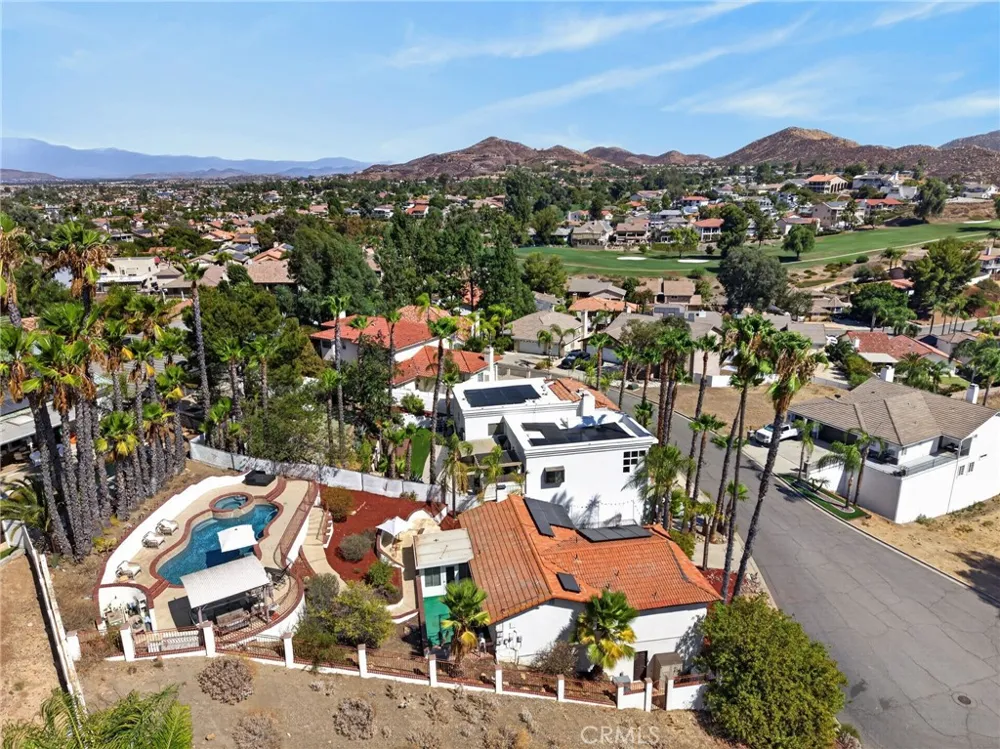22673 Pin Tail Drive Canyon Lake, CA 92587
