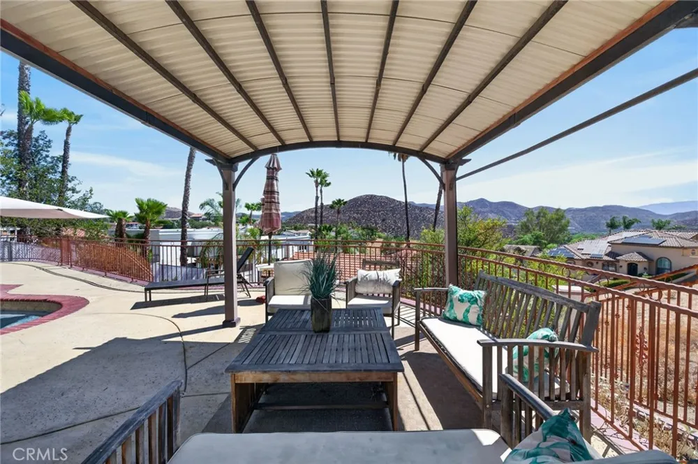 22673 Pin Tail Drive Canyon Lake, CA 92587