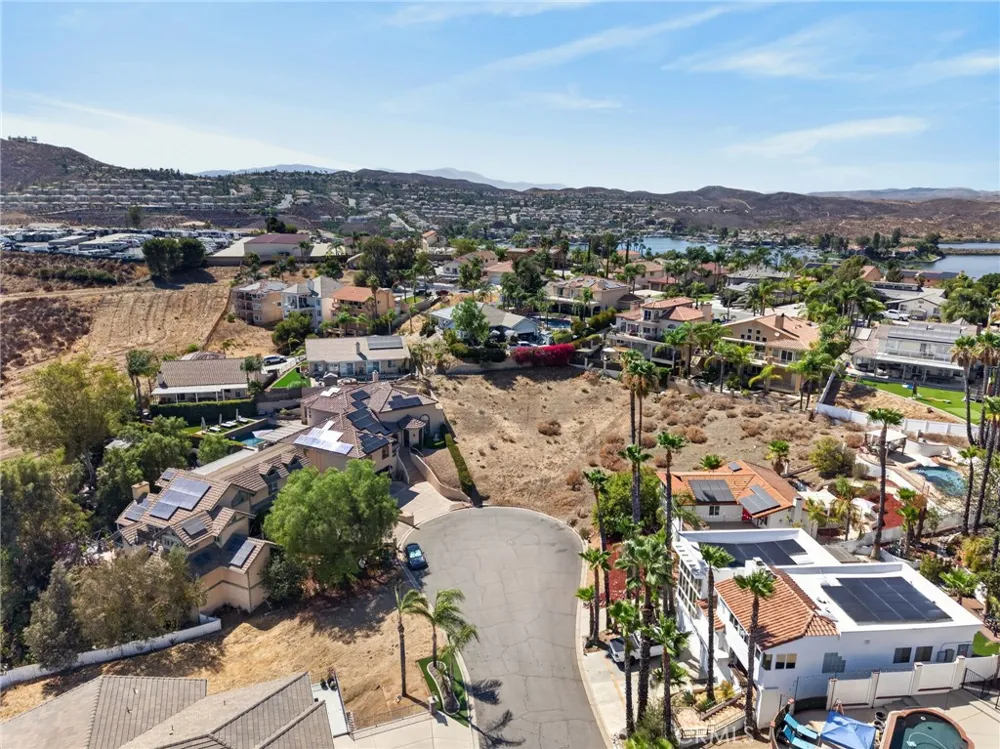 22673 Pin Tail Drive Canyon Lake, CA 92587
