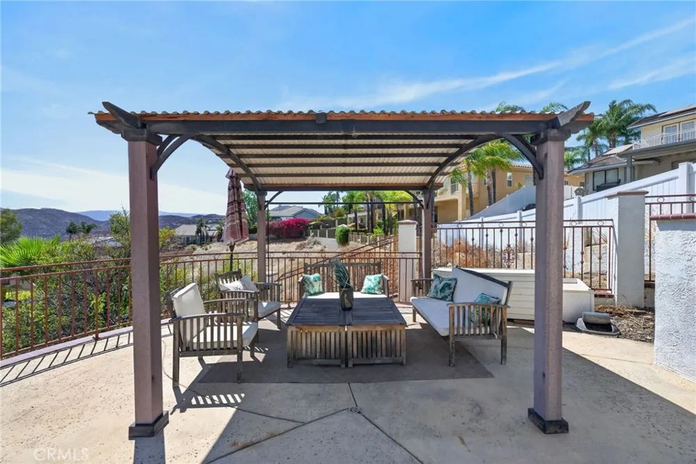 22673 Pin Tail Drive Canyon Lake, CA 92587