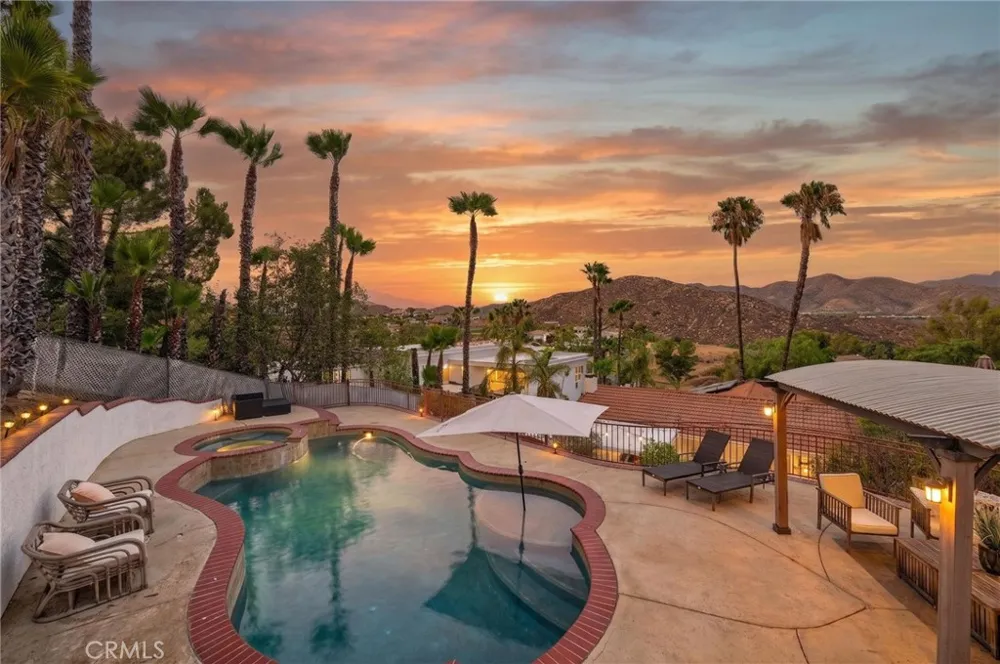 22673 Pin Tail Drive Canyon Lake, CA 92587