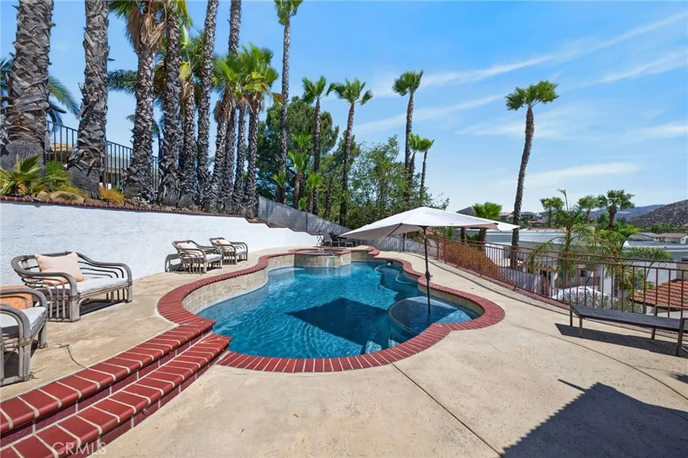 22673 Pin Tail Drive Canyon Lake, CA 92587