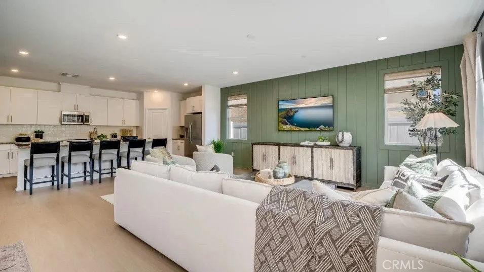 315 Grand Sky Road Perris, CA 92570