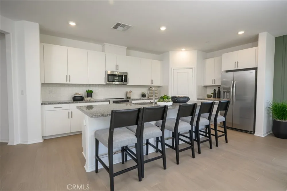 315 Grand Sky Road Perris, CA 92570