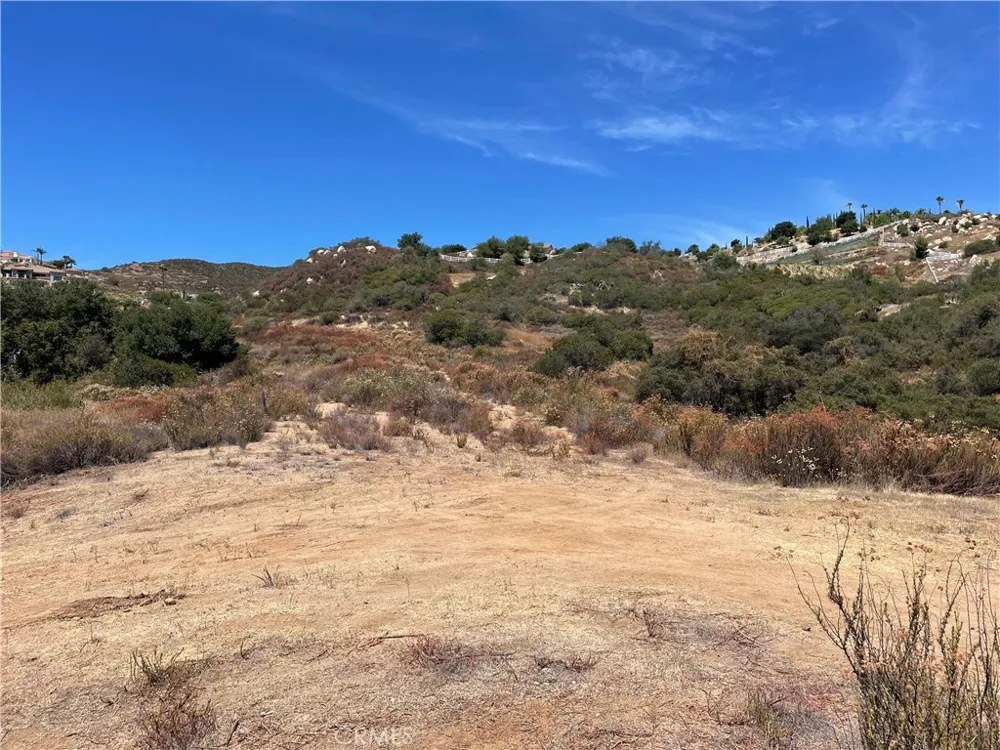 21903 Los Robles Murrieta, CA 92562