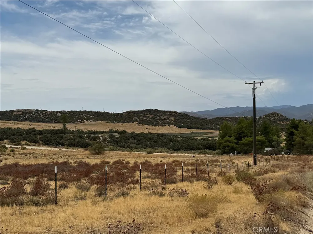 42890 tamatea Anza, CA 92539