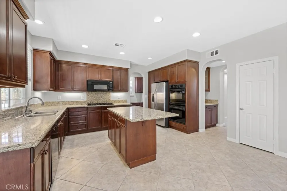 42211 Faber Court Temecula, CA 92592