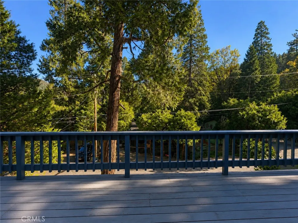 24645 Bernard Crestline, CA 92325