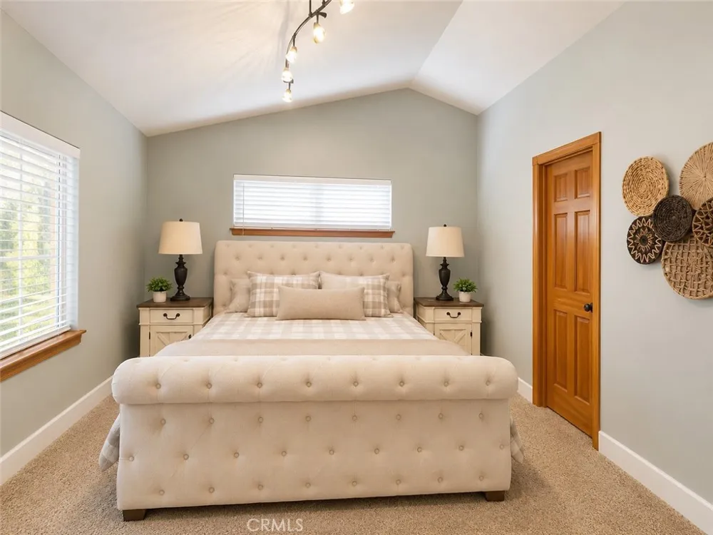24645 Bernard Crestline, CA 92325