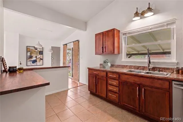 1890 S Monaco Parkway Denver, CO 80224