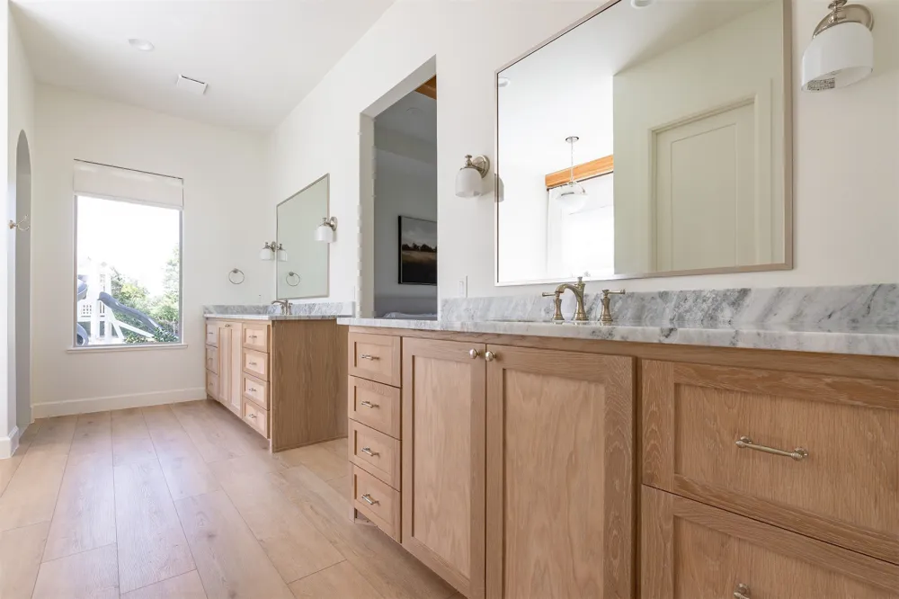 631 San Saba W Midlothian, TX 76065