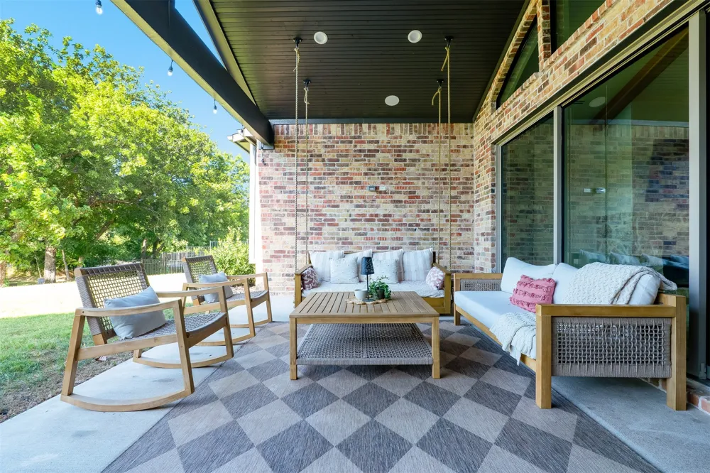 631 San Saba W Midlothian, TX 76065