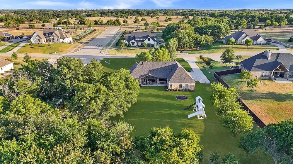 631 San Saba W Midlothian, TX 76065