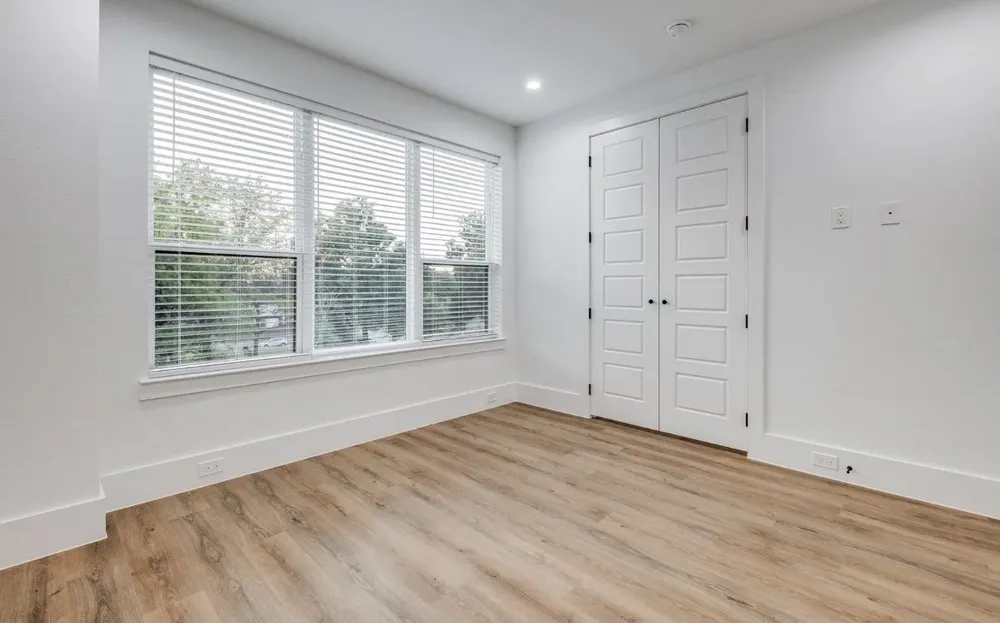 2345 Hondo Avenue Dallas, TX 75219