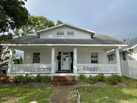 320 18th Avenue