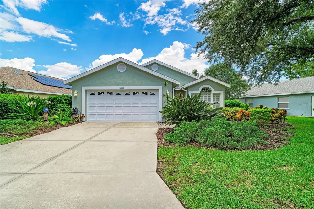 7488 ELEANOR CIRCLE Sarasota, FL 34243
