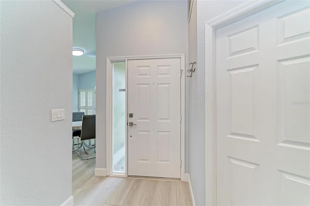 7488 ELEANOR CIRCLE Sarasota, FL 34243