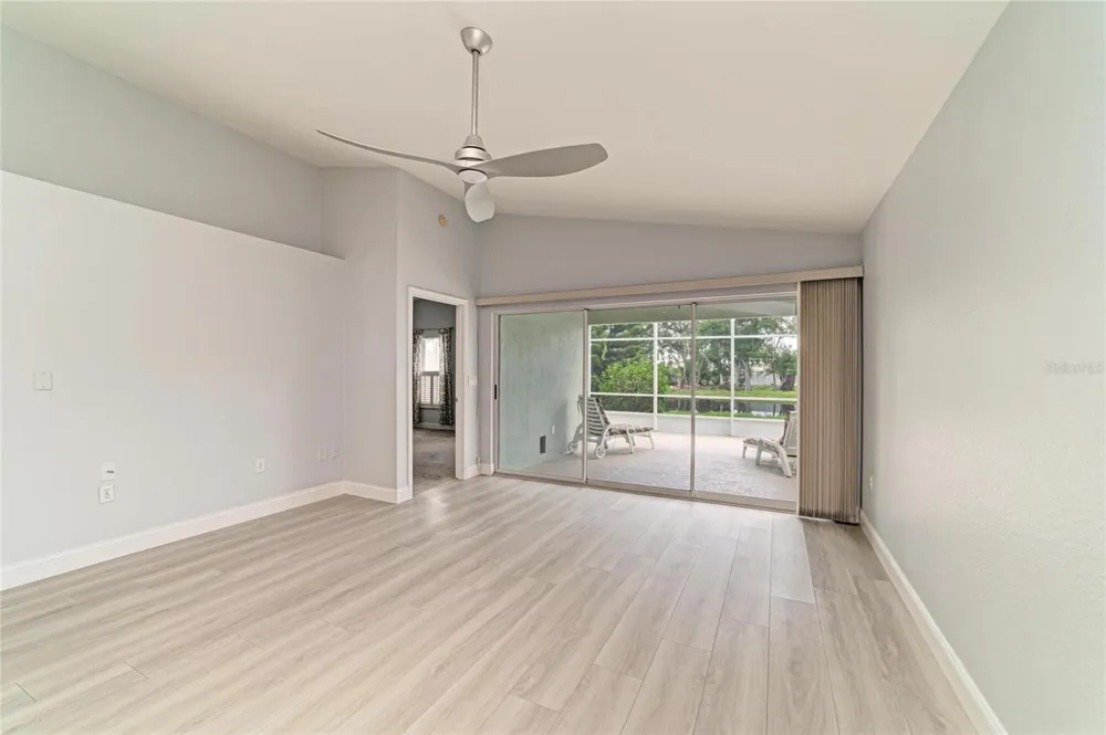 7488 ELEANOR CIRCLE Sarasota, FL 34243