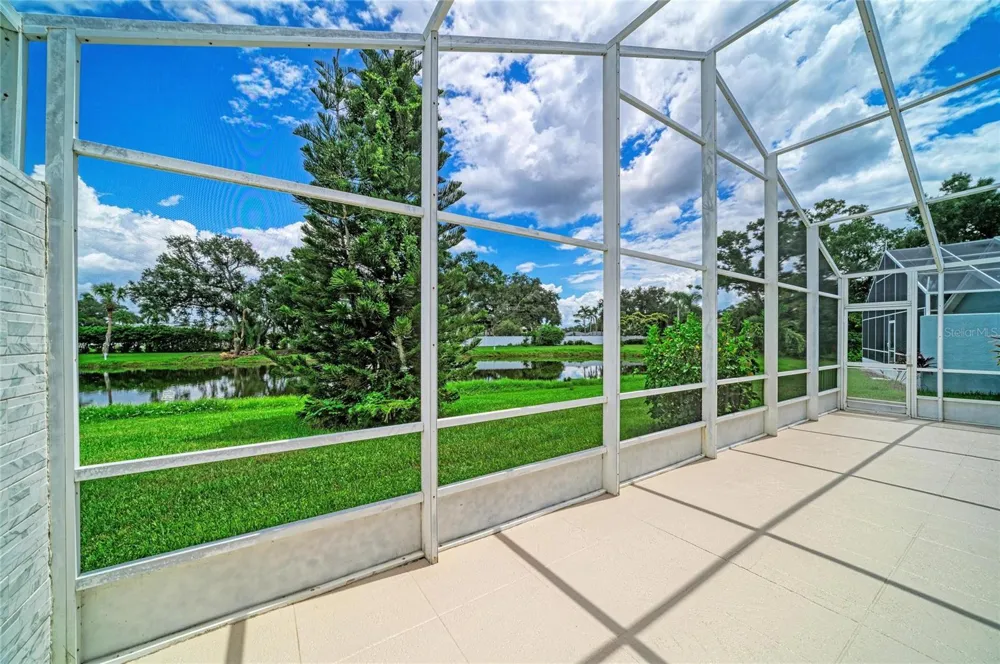7488 ELEANOR CIRCLE Sarasota, FL 34243