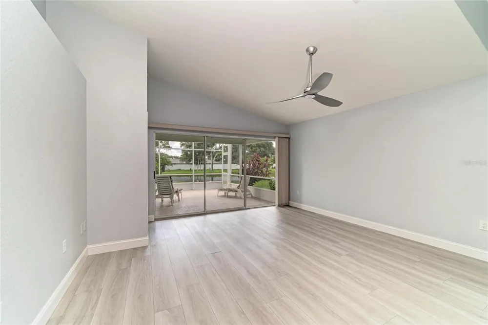7488 ELEANOR CIRCLE Sarasota, FL 34243