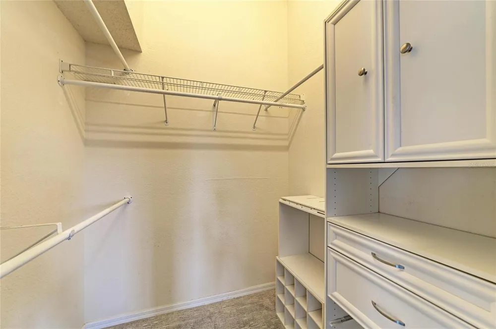 7488 ELEANOR CIRCLE Sarasota, FL 34243