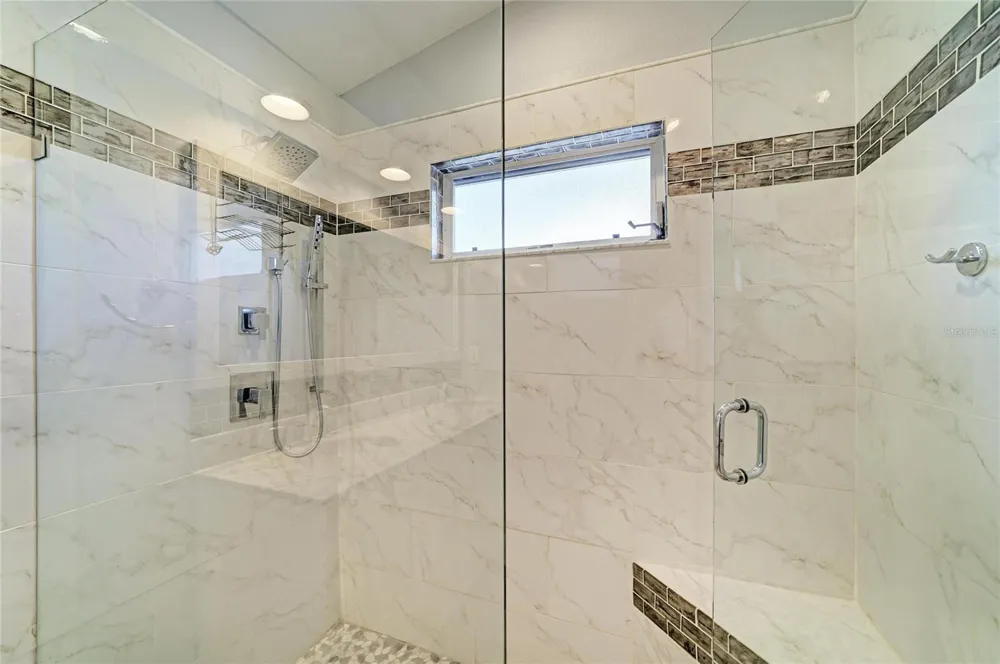 7488 ELEANOR CIRCLE Sarasota, FL 34243
