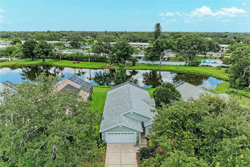 7488 ELEANOR CIRCLE Sarasota, FL 34243