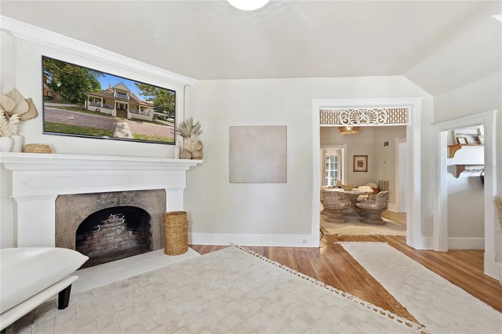 535 W OSCEOLA STREET Clermont, FL 34711