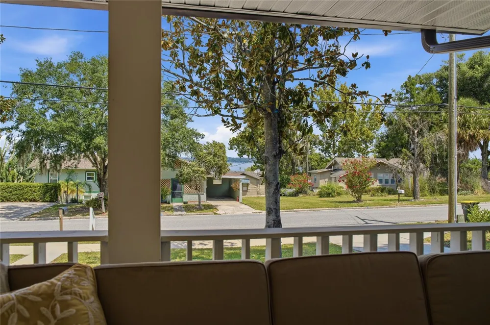 535 W OSCEOLA STREET Clermont, FL 34711
