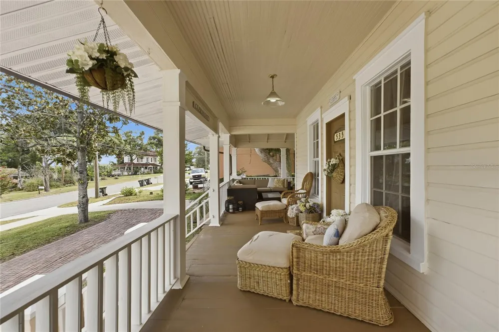 535 W OSCEOLA STREET Clermont, FL 34711