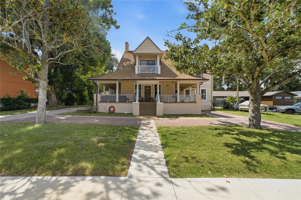 535 W OSCEOLA STREET Clermont, FL 34711