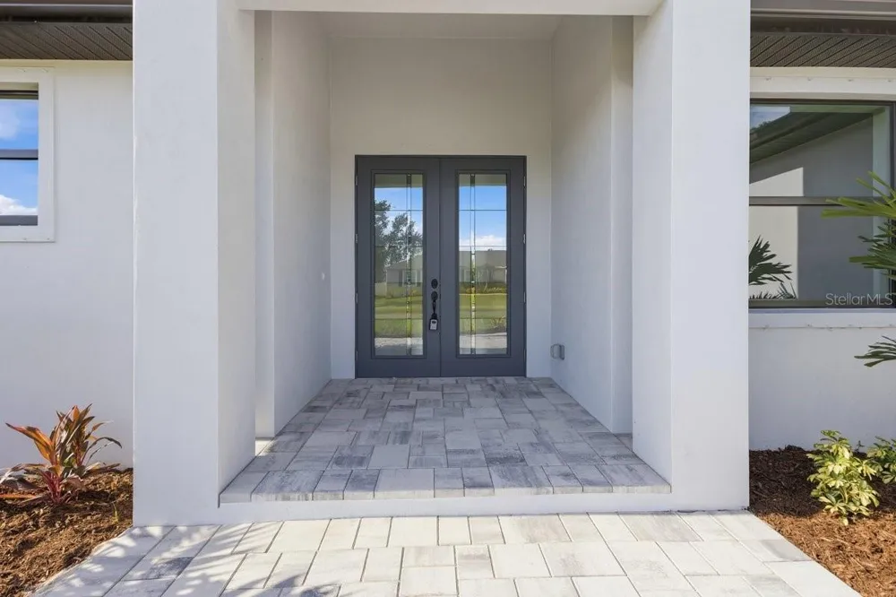 11201 CHALET AVENUE Englewood, FL 34224