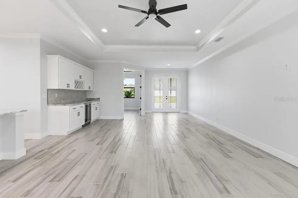 11201 CHALET AVENUE Englewood, FL 34224