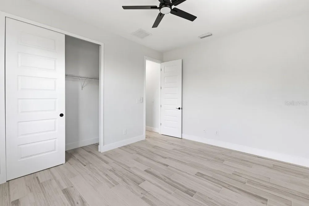 11201 CHALET AVENUE Englewood, FL 34224