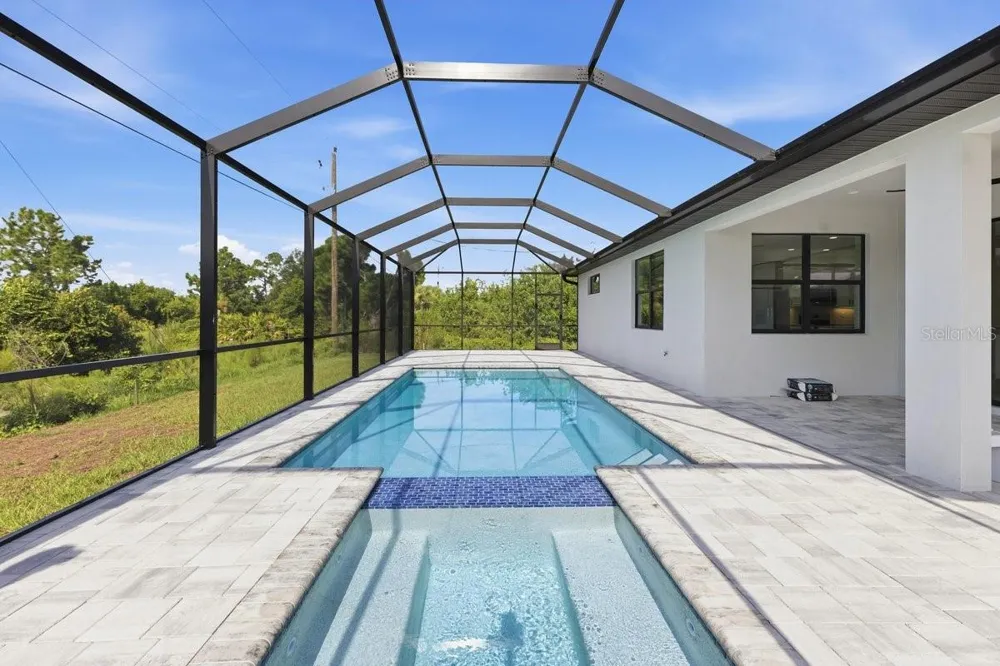 11201 CHALET AVENUE Englewood, FL 34224