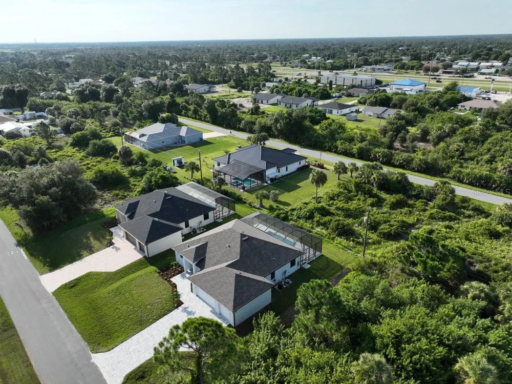 11201 CHALET AVENUE Englewood, FL 34224