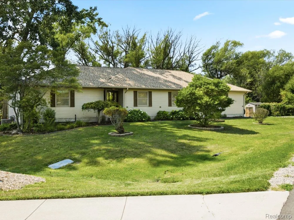 7034 Lake Street Lexington Township, MI 48450
