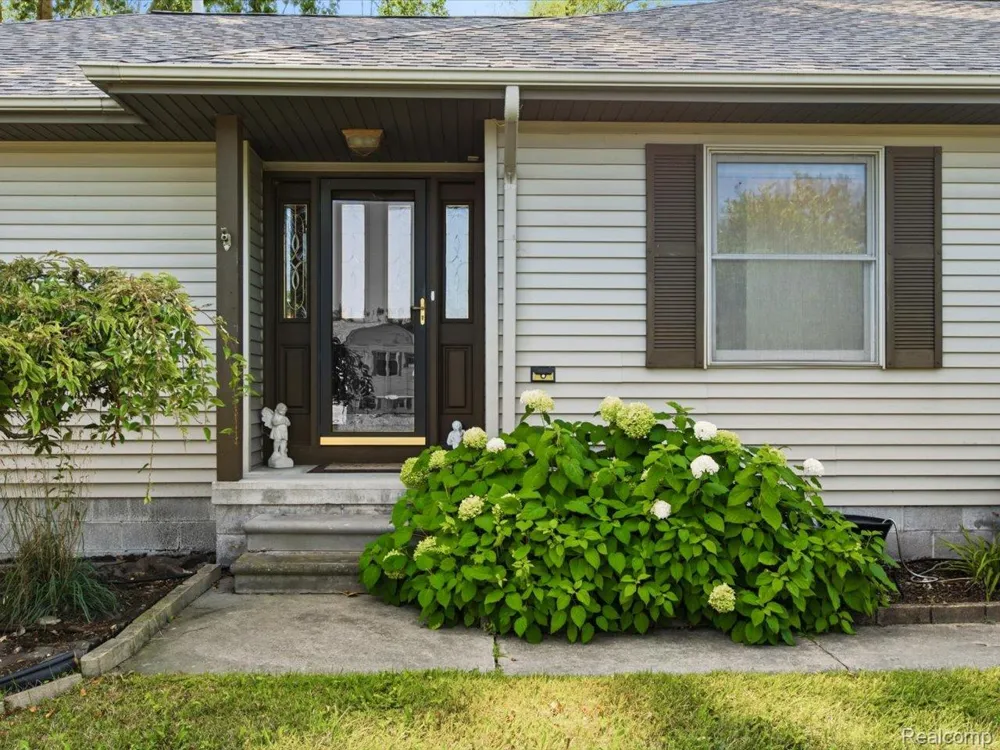 7034 Lake Street Lexington Township, MI 48450